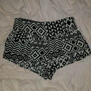Flowy printed shorts